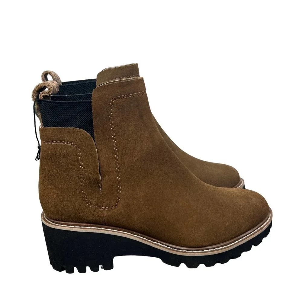 Dolce Vita Huey H2O Slip On Lug Bootie in Brown Suede Womens Size 6